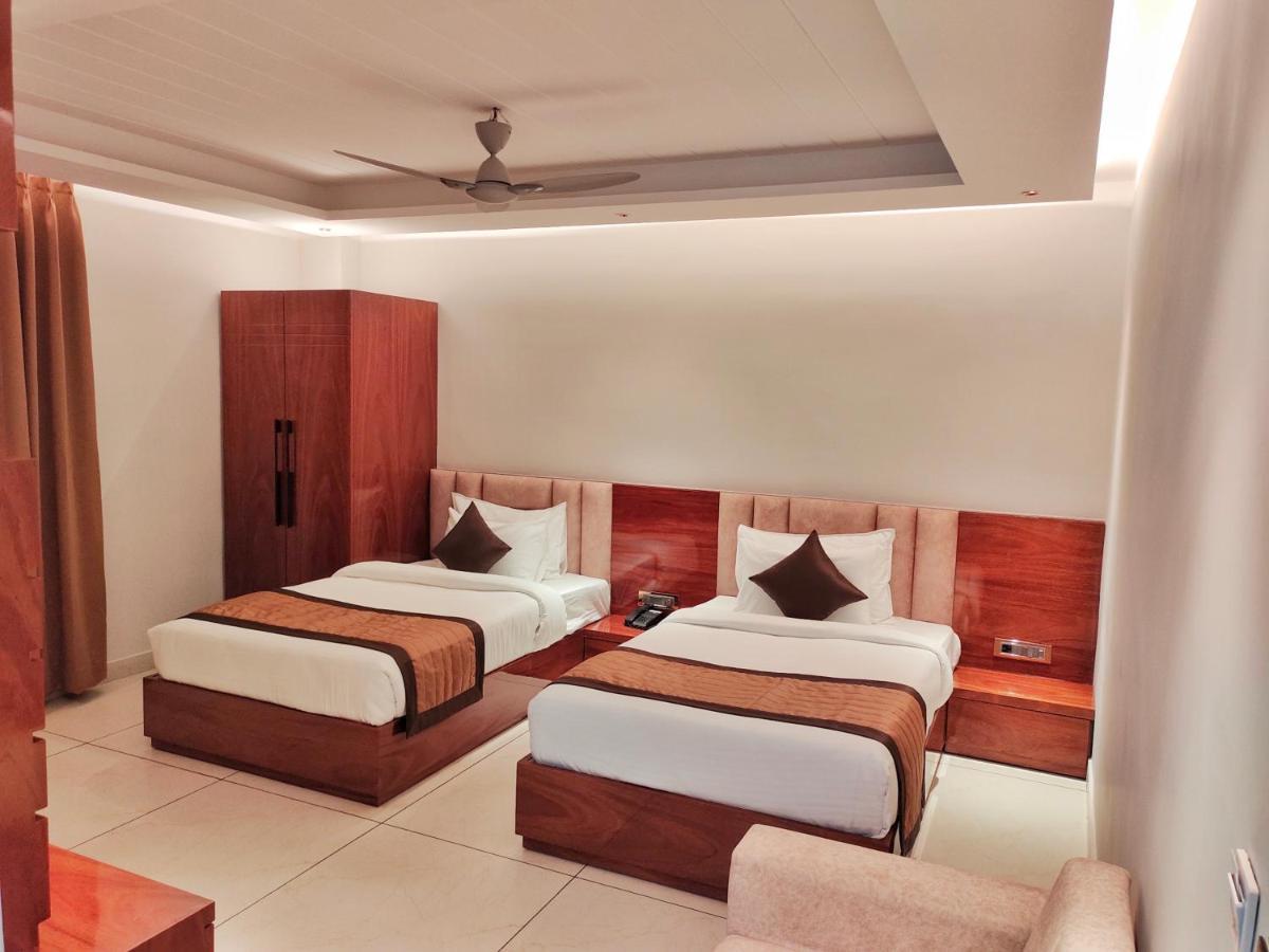 Hotel Suncity Palace Katihār Екстериор снимка