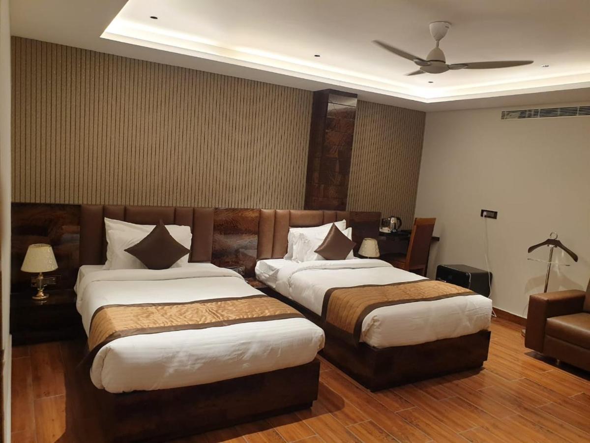 Hotel Suncity Palace Katihār Екстериор снимка