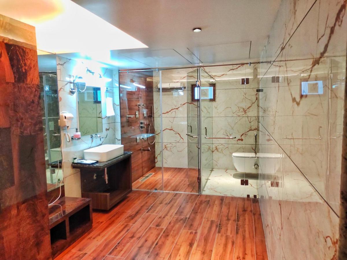 Hotel Suncity Palace Katihār Екстериор снимка