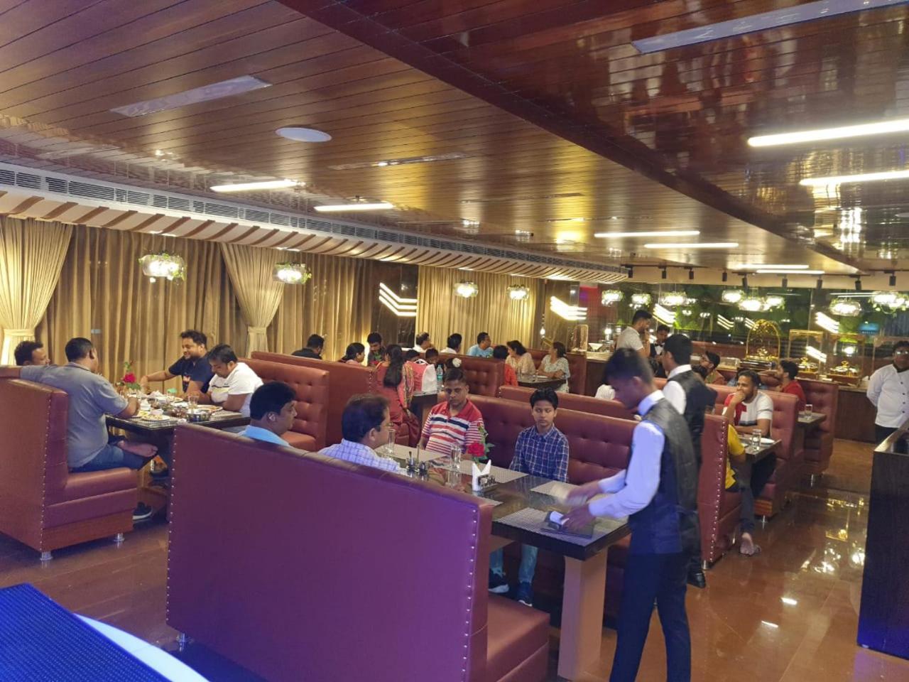 Hotel Suncity Palace Katihār Екстериор снимка