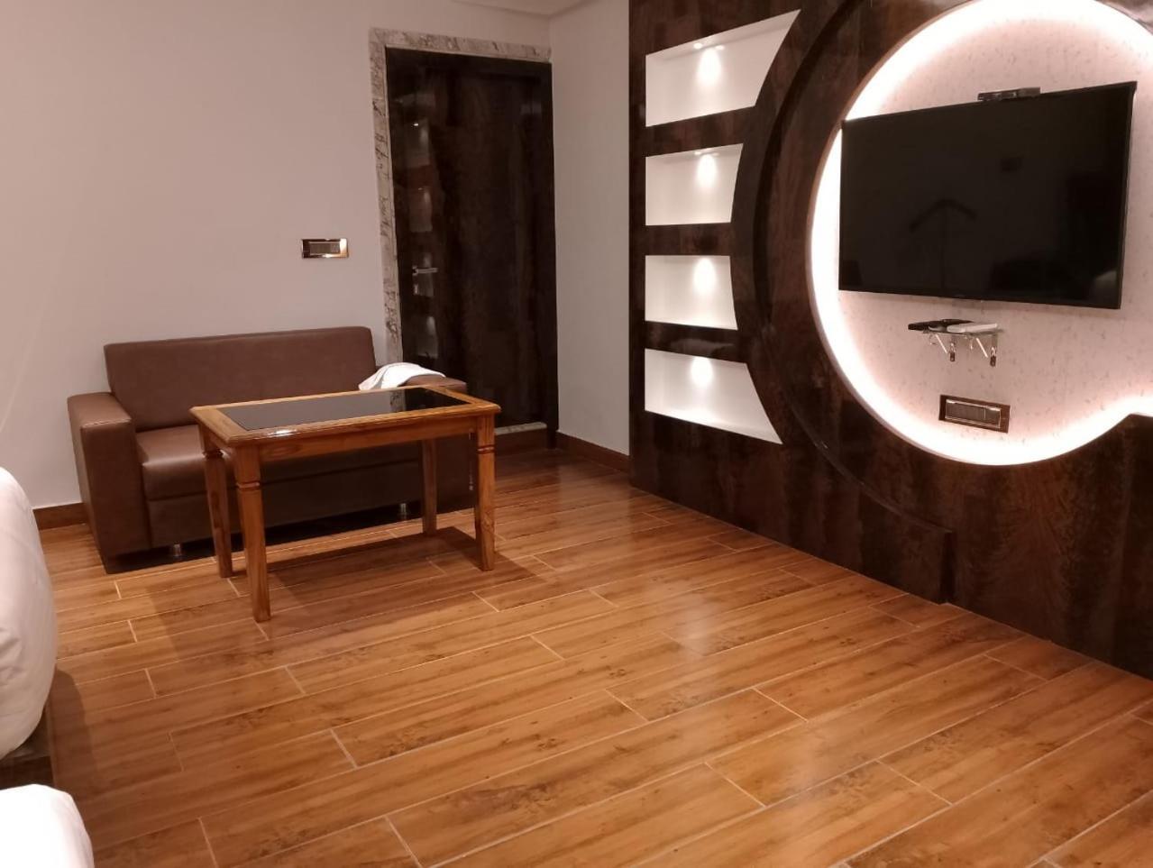 Hotel Suncity Palace Katihār Екстериор снимка